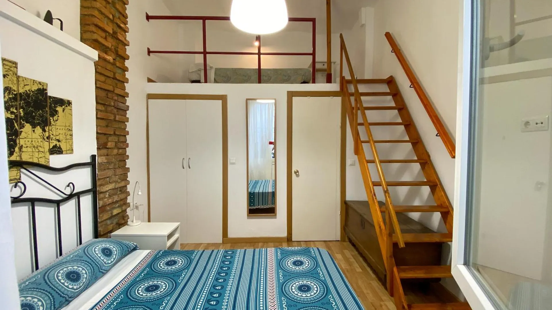 Apartamentos Fernando El Catolico Malaga Apartment